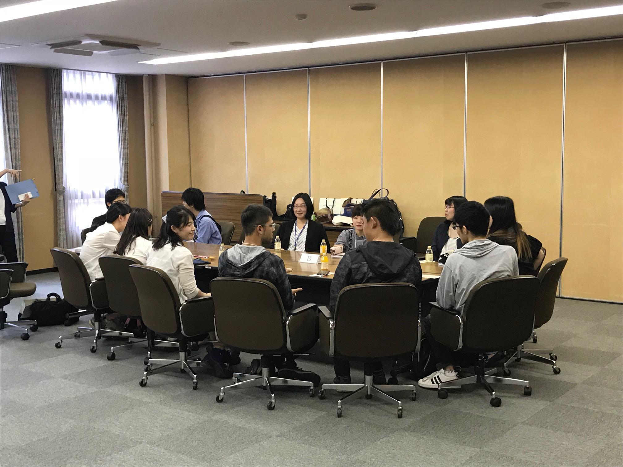 在学生との交流会.jpg