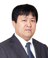 井田 泰人