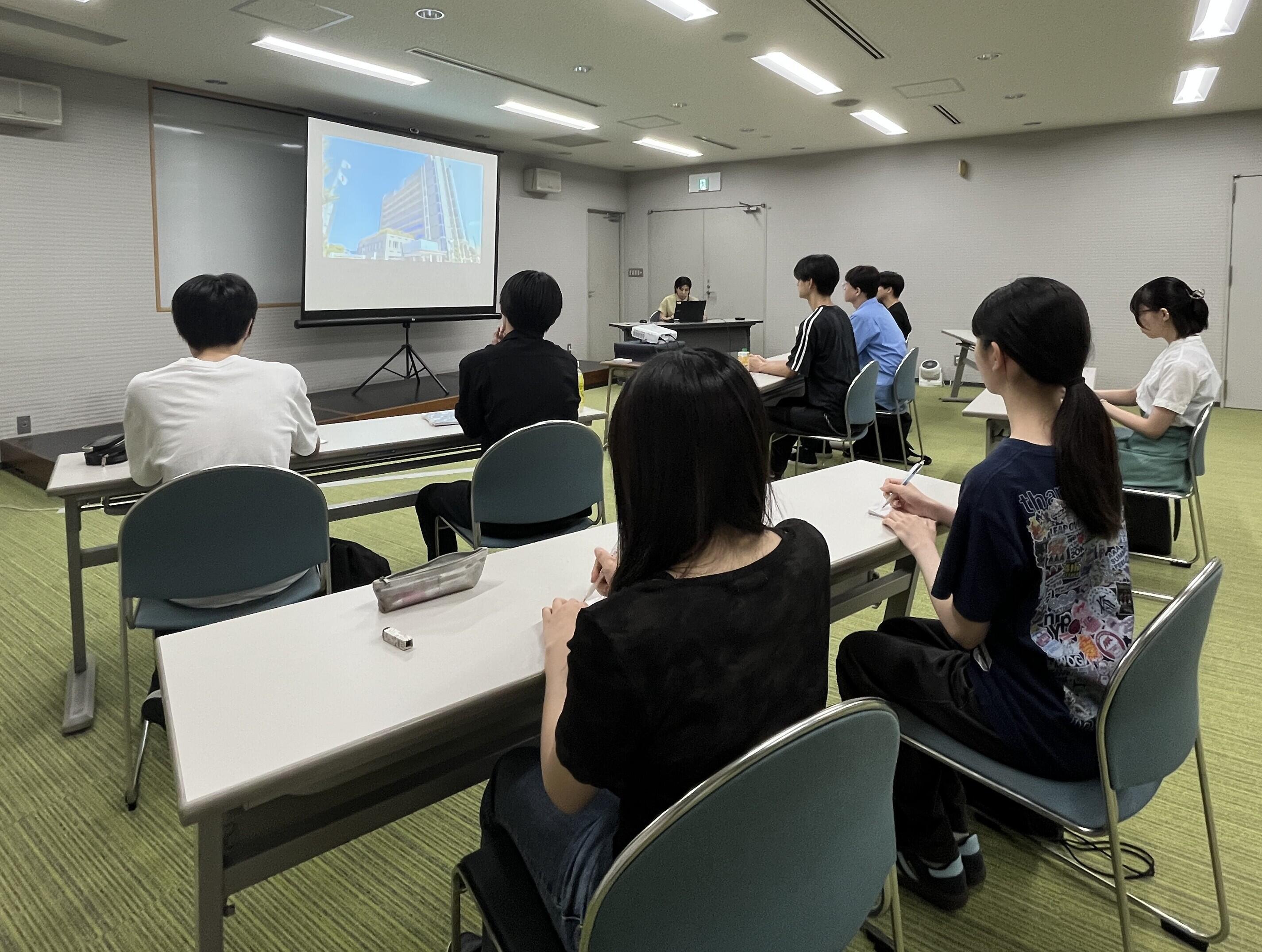 近畿大学経済学部HP 掲載写真.JPG