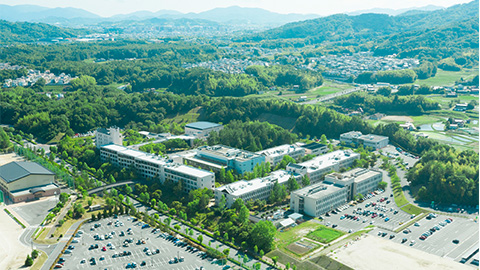 学生用駐車場