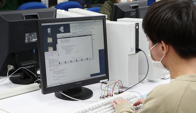 電子情報工学実験I・II