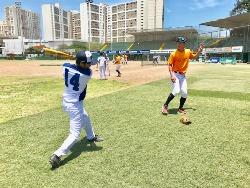 201802_peru-baseball-volunteer3.jpeg