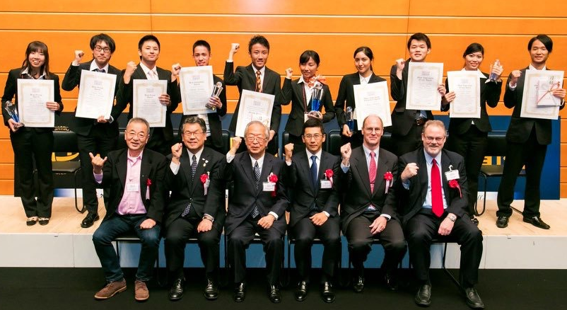 Won the Best Group Award in English Presentation Contest(Source:The Japan News)
