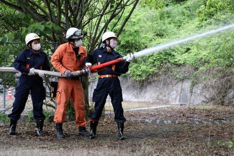 West Japan univ. adds 7 female students to campus fire corps to boost diversity, readiness | The Mainichi