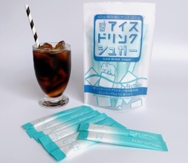 文芸学部生が共同でパッケージデザインしたアイスシュガードリンクを、「未来の生活スタイル」で展示