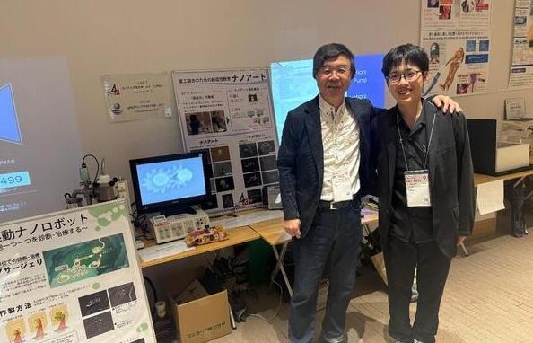 日本赤十字社による先進医療技術の展示に、経営学部生（短期大学部卒業生）が運営スタッフとして参加