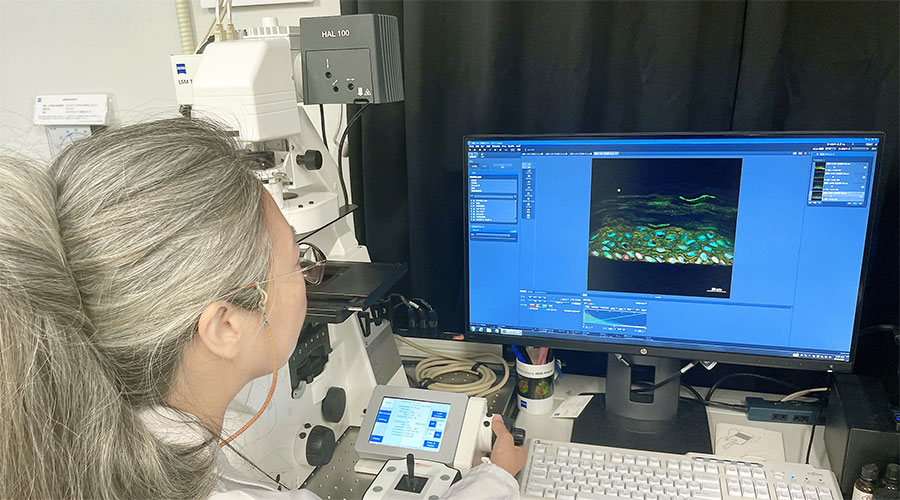 薬学総合研究所イメージスライド4