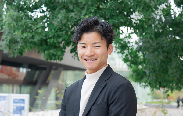 亀井 鉄平 さん