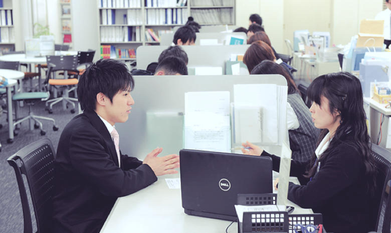 編入・就職について細かく指導