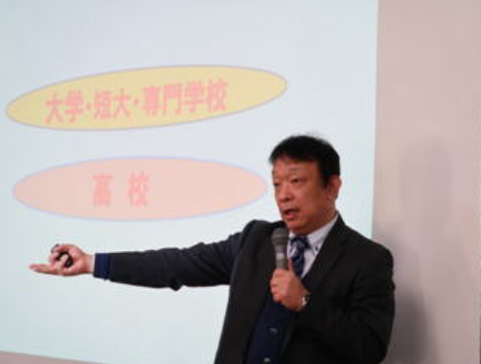 屋木氏.png