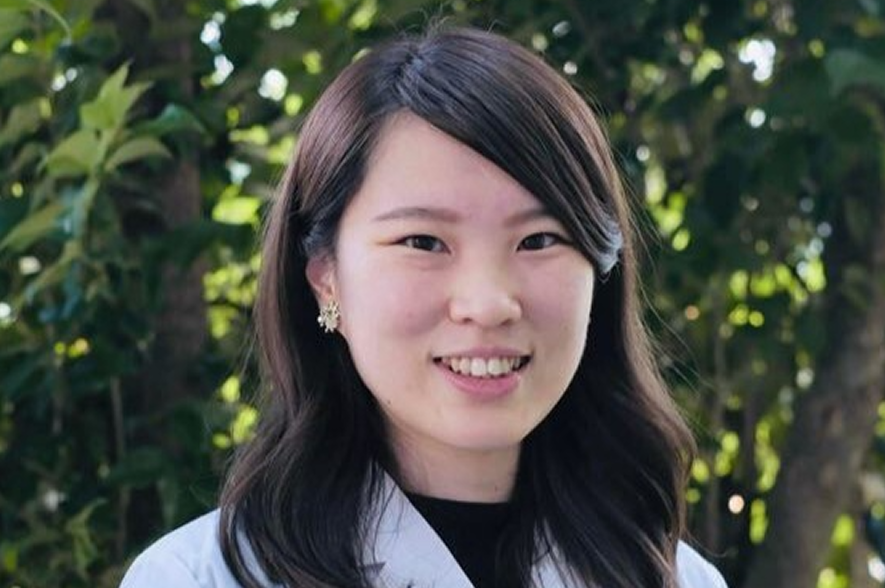 西井　香織　氏