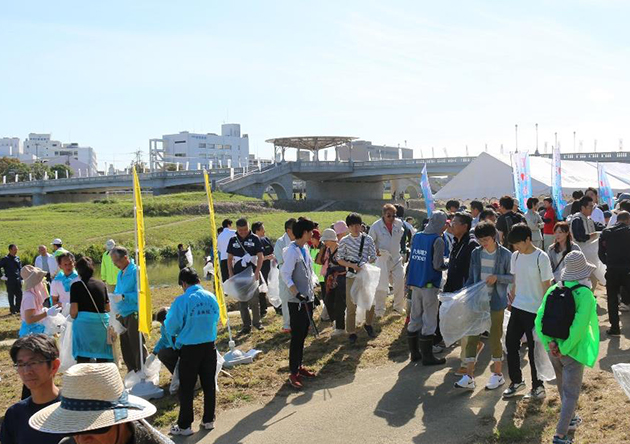 清掃活動「第32回 I LOVE 遠賀川」に参加　学生達が地域の環境作りに協力