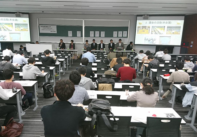 八尾市議会議員によるパネルディスカッション　政治参画のすゝめ ～今、八尾市議会が若者に伝えたいこと～