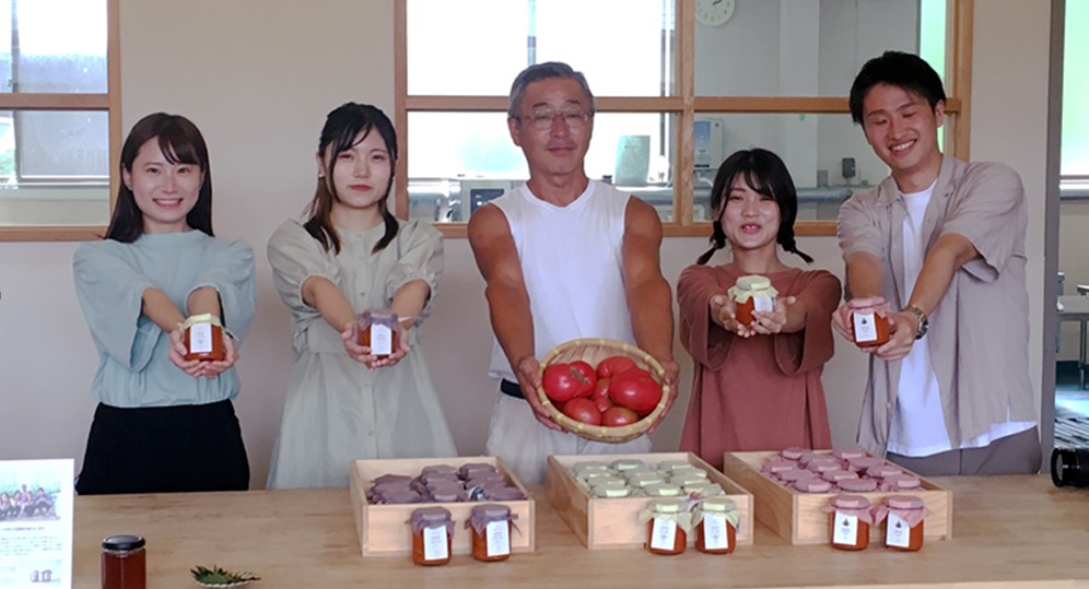 農学部生らが考案したオリジナルトマトソースを病院食で提供　近畿大学農学部・奈良病院と曽爾村との連携企画第2弾