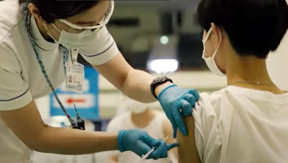 近畿大学と大阪府薬剤師会による薬剤師のための新型コロナウイルスワクチン接種研修プログラム