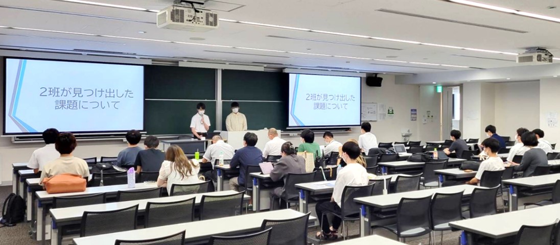 大学初！「きんてつ鉄道まつり2022 in五位堂」にブース出展　子どもたちが模型の自動券売機で定期券の購入操作を体験