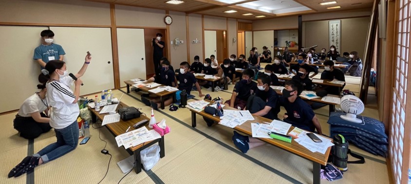 将来アスリートの栄養サポート職を志す近畿大学農学部生が、少年硬式野球チームの選手を対象にスポーツ栄養講座を開催