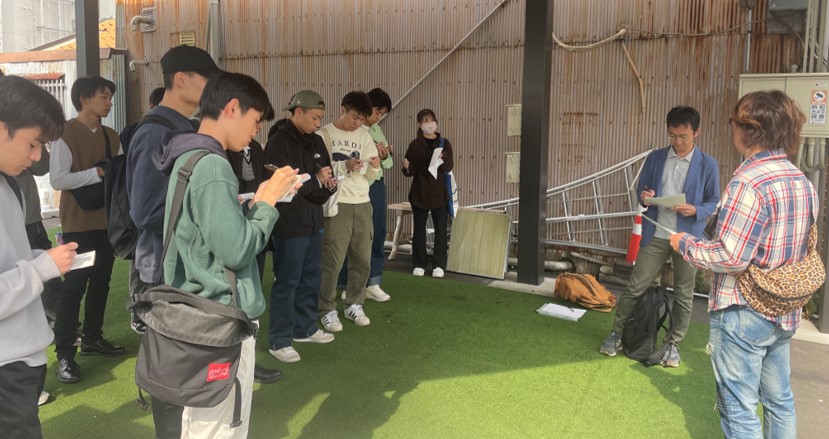 近畿大学経済学部生が和歌山城公園周辺でヒアリング調査を実施　国内外の観光客の行動調査から観光需要や地域の魅力度を試算