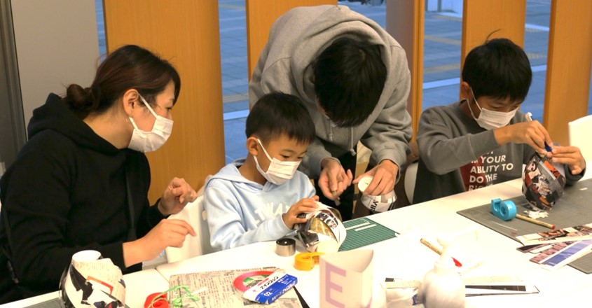 近畿大学産業理工学部生がランタンをデザインし、児童と一緒に制作　飯塚市主催「エコLightナイト」で省エネや温暖化防止について考える