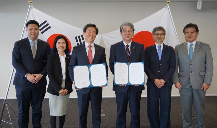 近畿大学国際学部は日韓の架け橋となる人材育成を目指し日本の大学として初めて、韓国・国民大学とダブルディグリー協定を締結