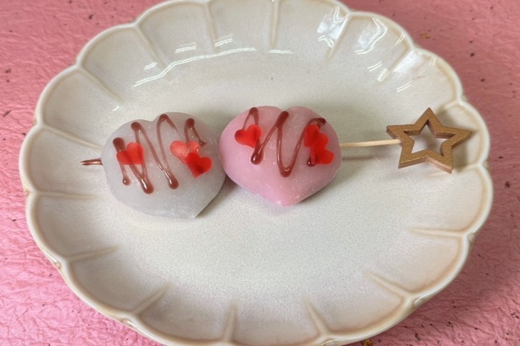 御生菓子司ふたば&times;近大生で若者の和菓子離れを食い止める！　甘さで繋ぐ和の心！　バレンタインに"恋する和モチ"はいかが？
