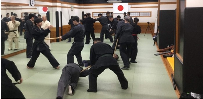 交換留学生が「武道プログラム」で「忍法体術」を体験　留学生が忍術を通して日本の伝統文化を学ぶ