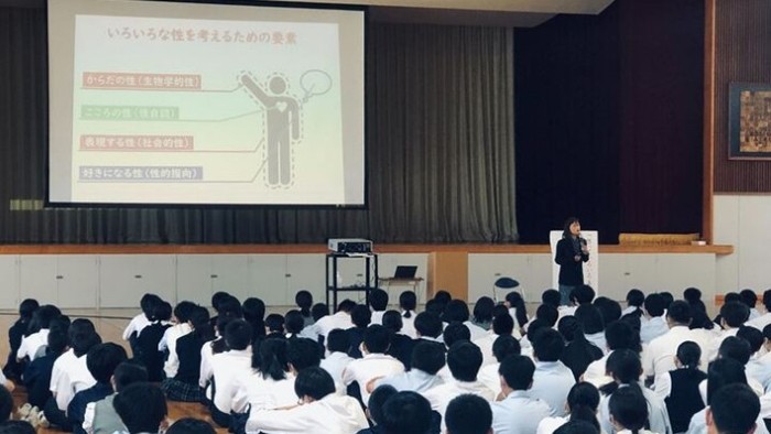近畿大学附属和歌山高校・中学校が「人権教育講演会」を実施　障害に関する正しい知識を学び、差別や偏見をなくす視点を養う