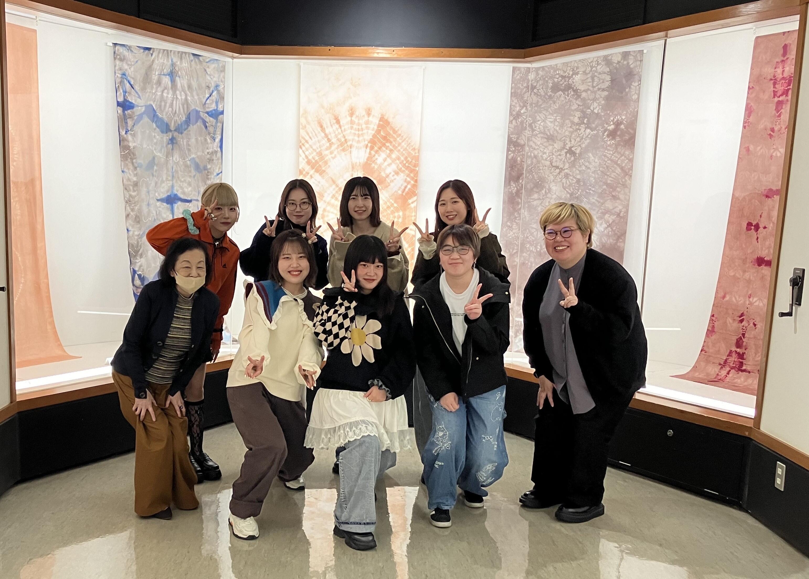 かわまたおりもの展示館で文芸学部染織ゼミの作品展「renmen vol.3」が開催