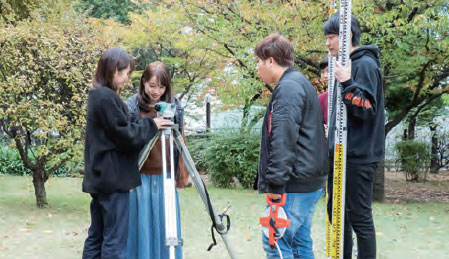 3次元レーザースキャナーを用いた測量実習